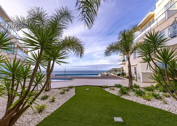 Cliffs Apartment - Astonishing View Over Sesimbra Bay By Trip2Portugal