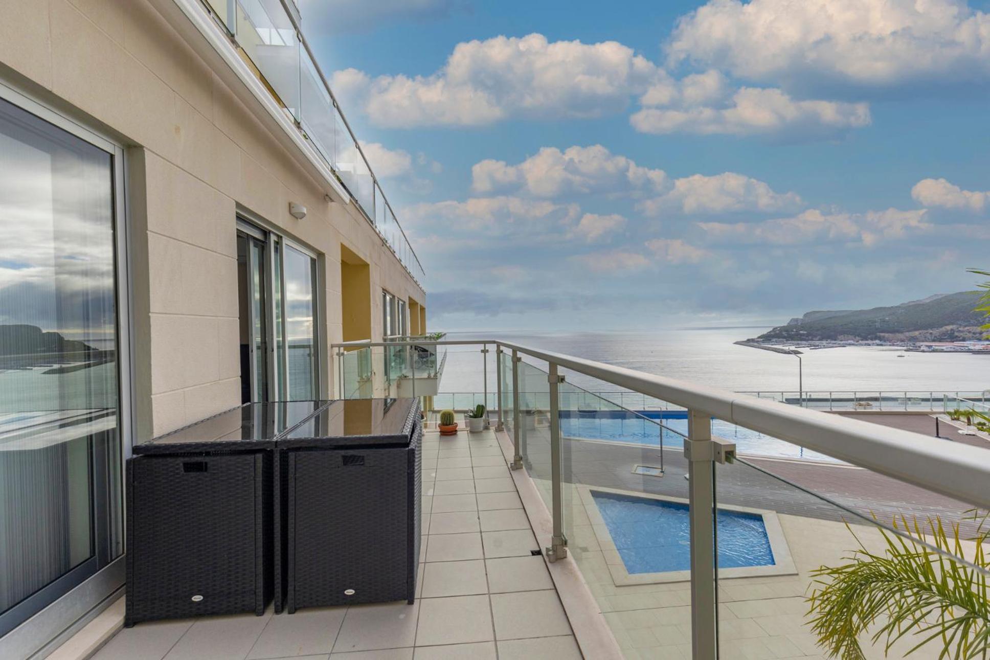 Apartment Cliffs - Astonishing View Over Bay By Trip2portugal