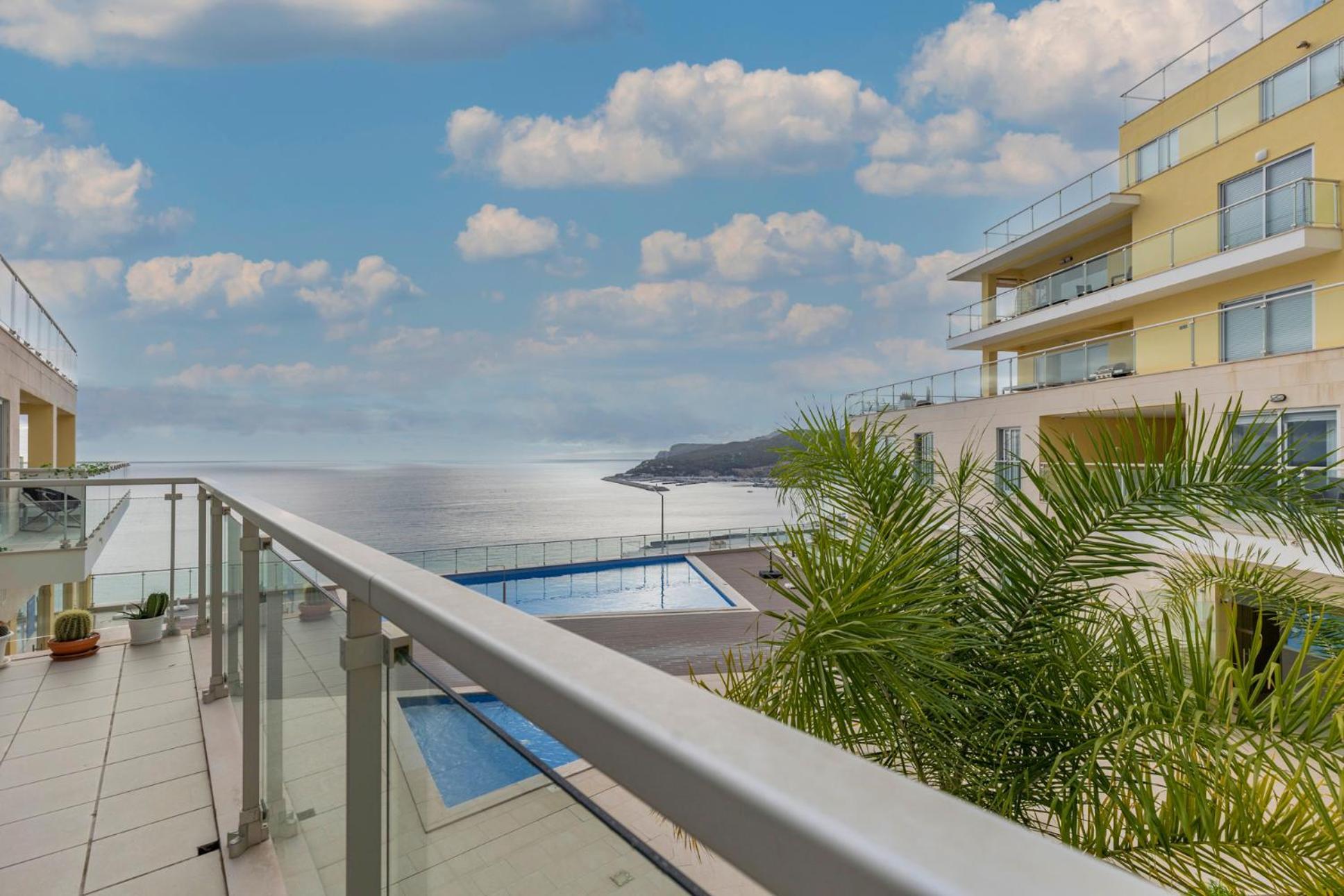 Apartment Cliffs - Astonishing View Over Bay By Trip2portugal *